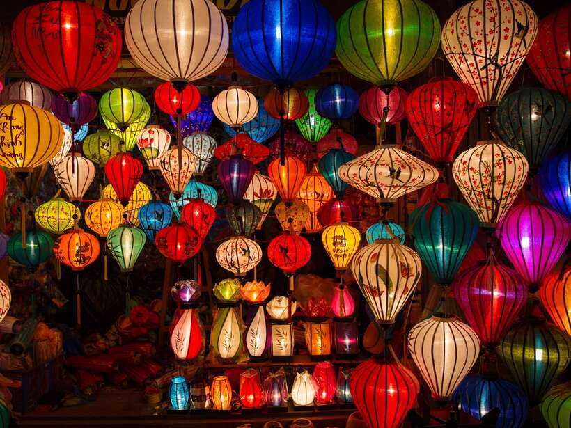 Hoi An Nighttime Heritage Experience - Bai Choi beside the Hoai River