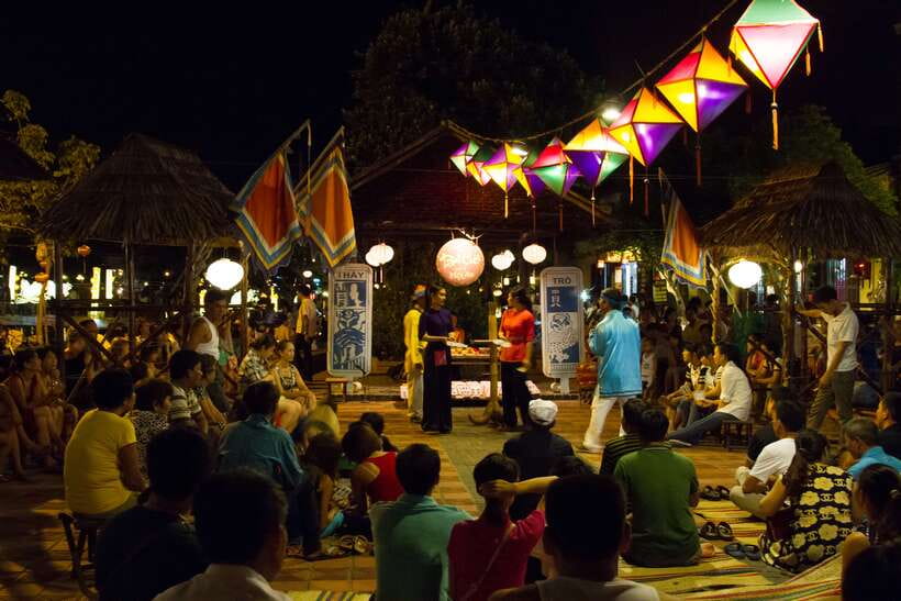 Hoi An Nighttime Heritage Experience - The Hoai River lantern boat ride