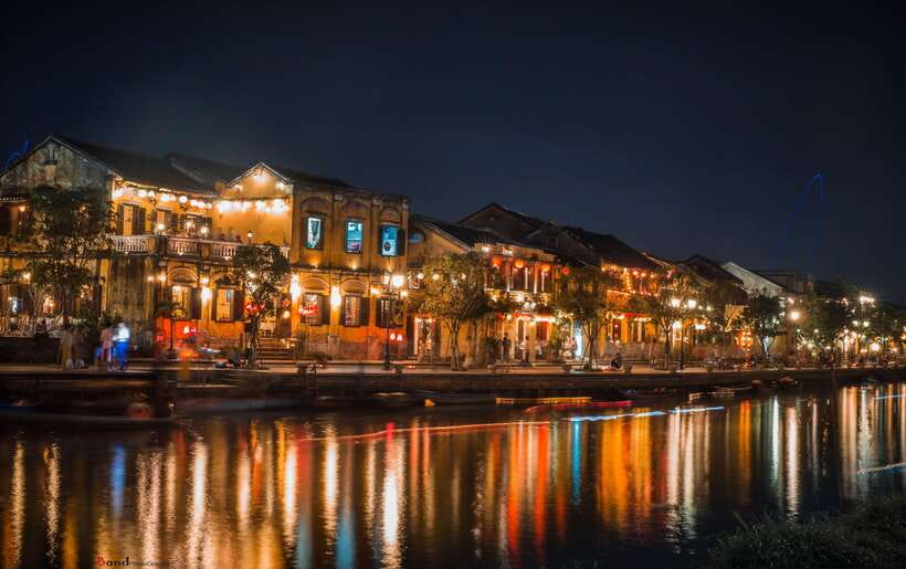 Hoi An Nighttime Heritage Experience - Japanese Covered Bridge: a quick look at Hoi An’s symbol
