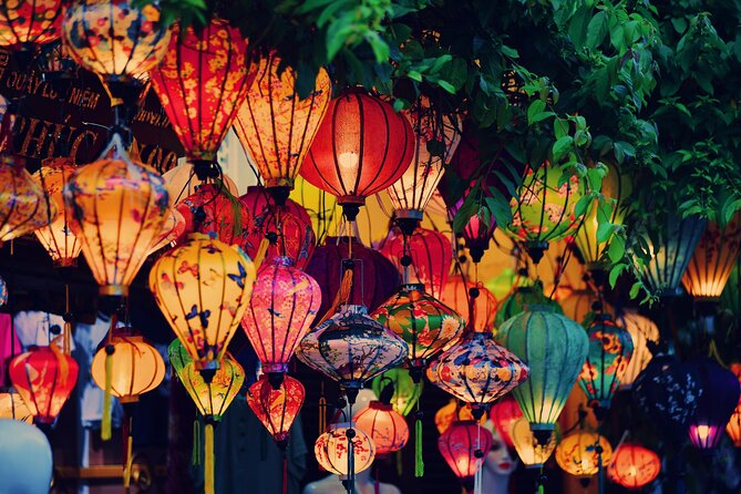 Hoi An Old Town Secret Cocktail Experience with Local Host - What the host adds to the four-hour route