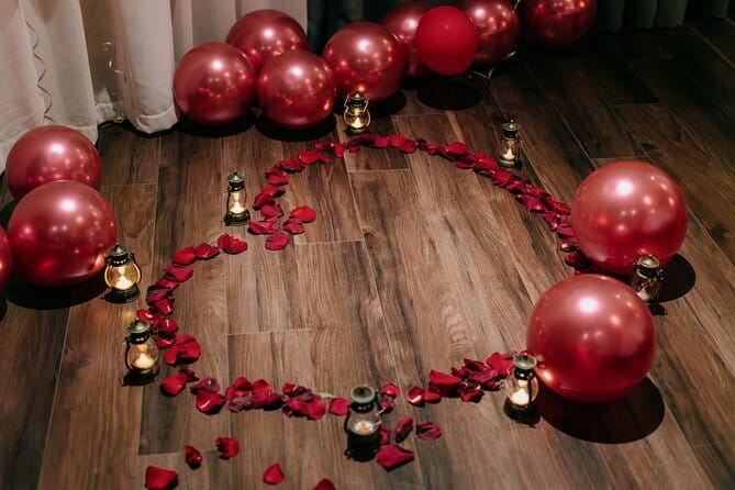 Hoi An Pre Wedding Standard Package - Choosing clothes and preparing your look