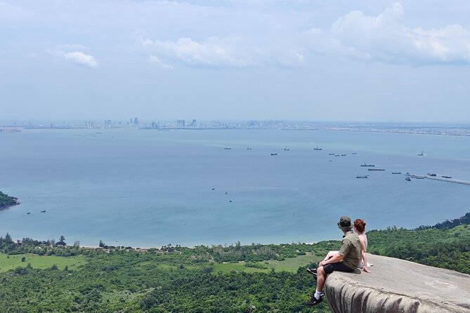 Hoi An: Private Car To Hue via Many Attraction(One-way) - Hai Van Pass and the road above the sea