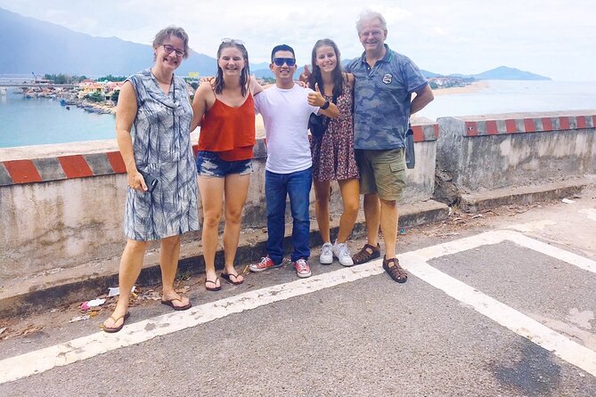 Hoi An : Private Car Via Fabulous Stops To Hue (1 way) - The private car setup and what the driver does