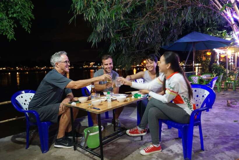 Hoi An: Private Evening Food Tour by Bike - Banh xeo at a welcoming local restaurant