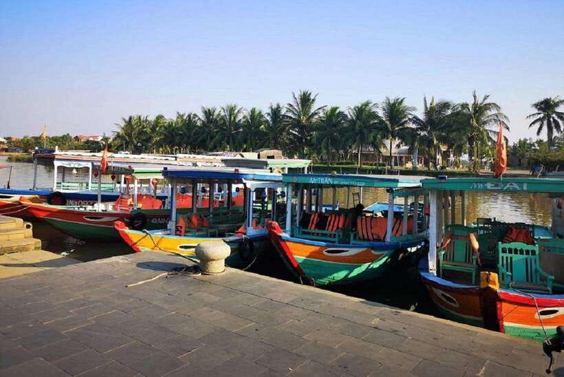 Hoi An: Private Lantern Cruise on the Thu Bon River - Passing under Cam Nam Bridge and Moon Bridge