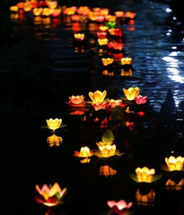 Hoi An: Private night boat Trip & release lantern on river - Why a private boat changes the experience