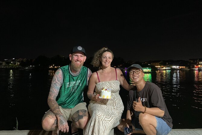 Hoi An Street Food Tour - Eat like a local - PRIVATE TOUR - Sizzling rice pancakes and the wrap-and-roll meal