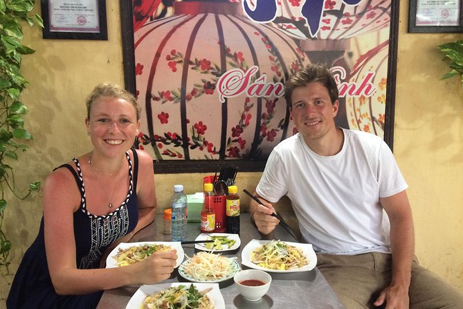 Hoi An street food Tour - Private Tour - Cao lau is the essential noodle stop