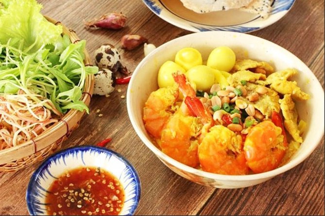 Hoi An Street Food Tour- The Real Taste Of Hoi An - Quang noodles at Mr. Hai’s family restaurant