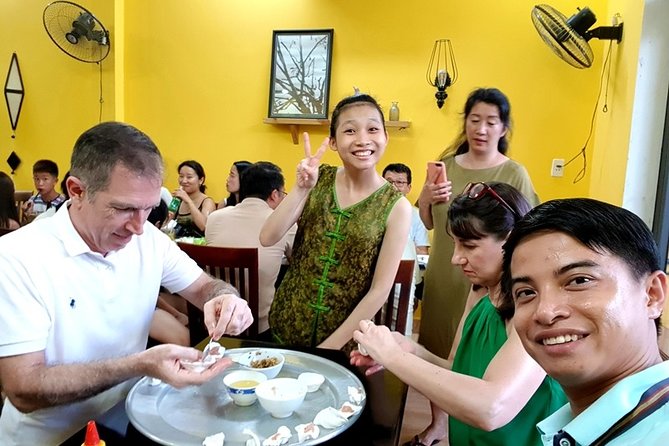 Hoi An Street Food Tour- The Real Taste Of Hoi An - Hoi An chicken rice at Ba Buoi