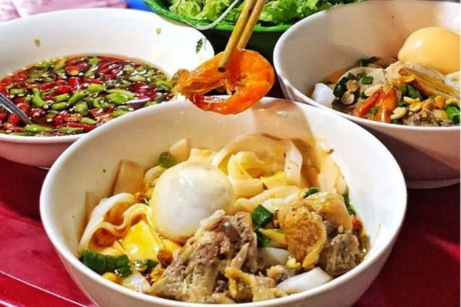 Hoi An Street Food Tour- The Real Taste Of Hoi An - What the guide adds beyond the food