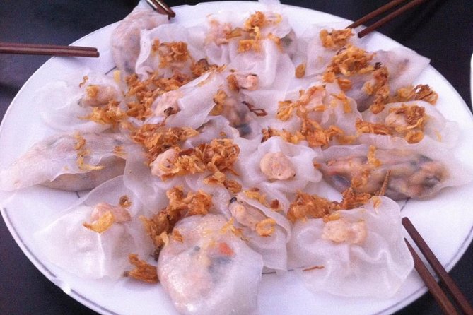 Hoi An Street Food Tour- The Real Taste Of Hoi An - Stop one: learning the craft of white rose dumplings