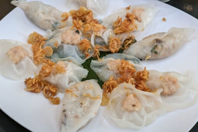Hoi An Street Food Tour with a Real Foodie - Private Tour - Small lanes, rice pancake, and cao lau
