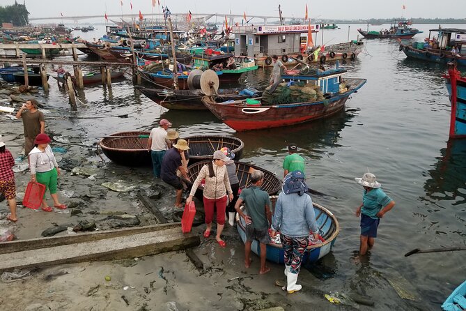 Hoi An Sunrise Private Half Day Tour - Tra Que Vegetable Village and the scent of herbs