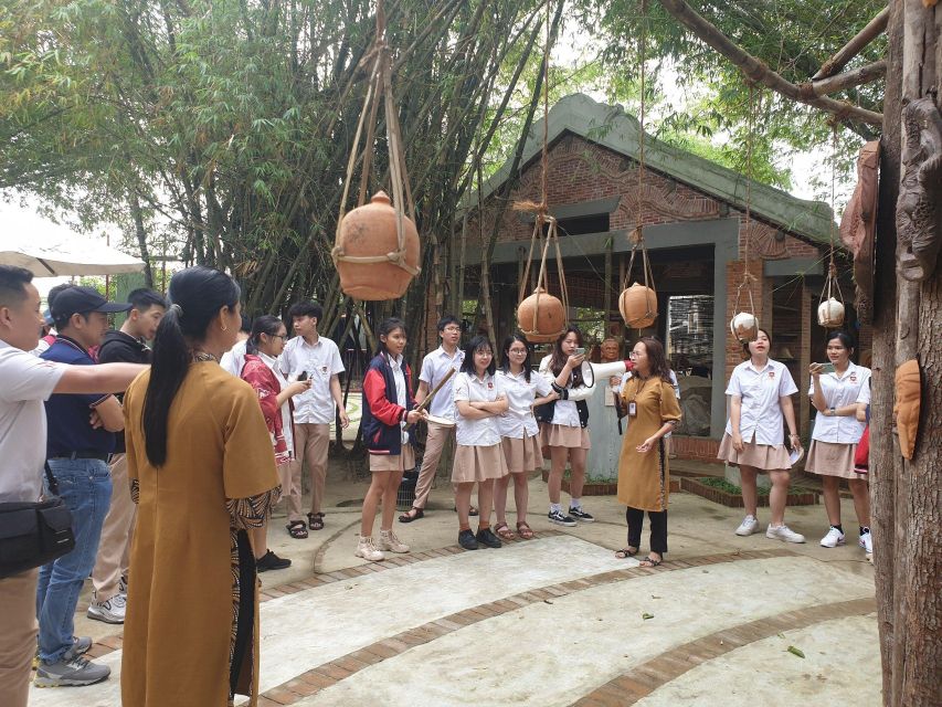 Hoi An: Thanh Ha Village Tour with Pottery Making and Gift - Coconut coffee, cookies, and a short pause
