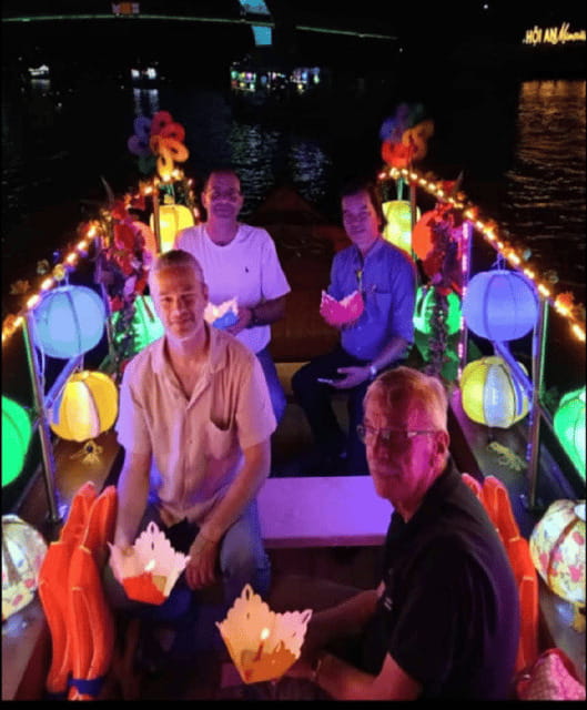 Hoi An: Thu Bon River Flower Lantern Experience - Staying in Hoi An’s old town afterward
