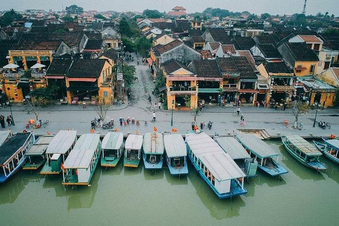 Hoi An 'Town & Country' Private Tour - Banh mi and coffee with a local pause