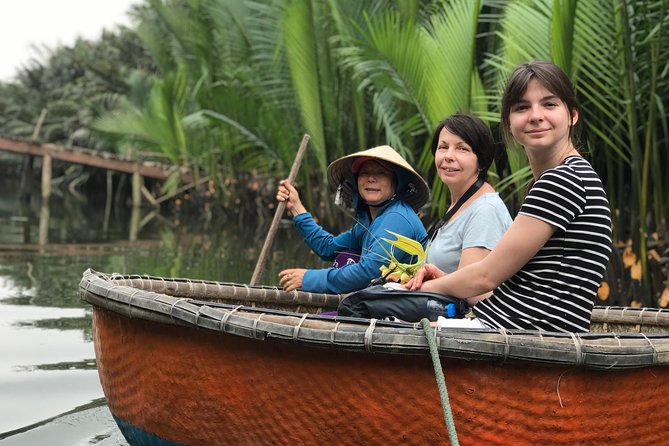 HOI AN Vegetable Village, Basket Boat, Palm Forest PRIVATE TOUR - The final ride and optional Vietnamese meal