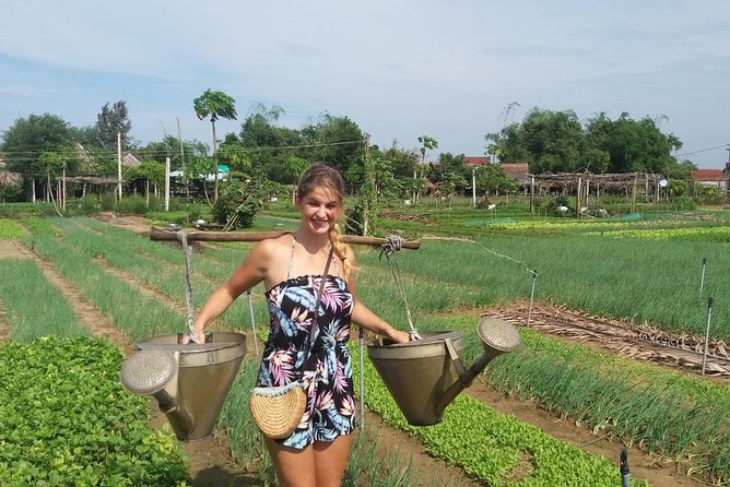HOI AN Vegetable Village, Basket Boat, Palm Forest PRIVATE TOUR - A round basket boat in Cẩm Thanh