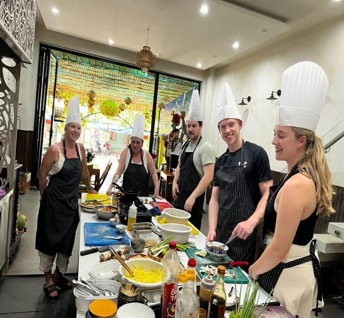 Hoi An:Vegetarian Cooking Class & Explore Market wChef Thanh - Reading Hoi An through its market