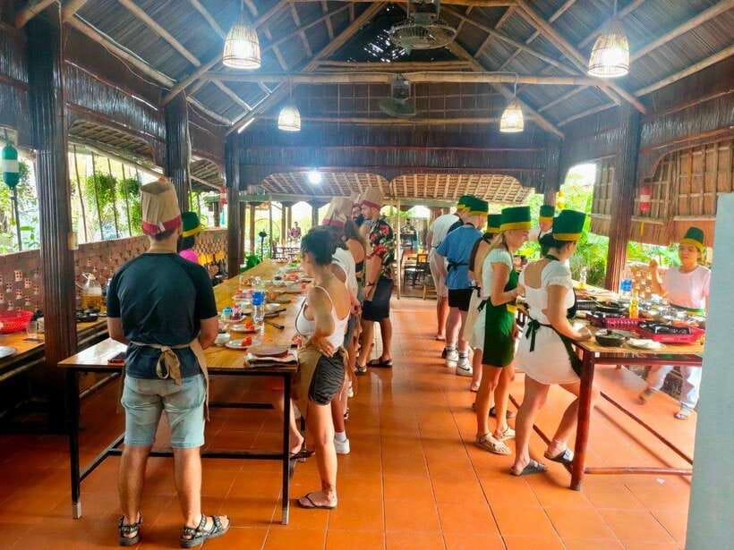 Hoi An : Vietnamese Cooking Class with Hotel Pickup - The optional basket boat trip