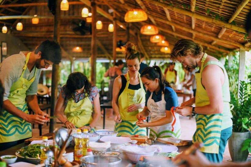 Hoi An : Vietnamese Cooking Class with Phở and Eco Tour - Four things to know before booking