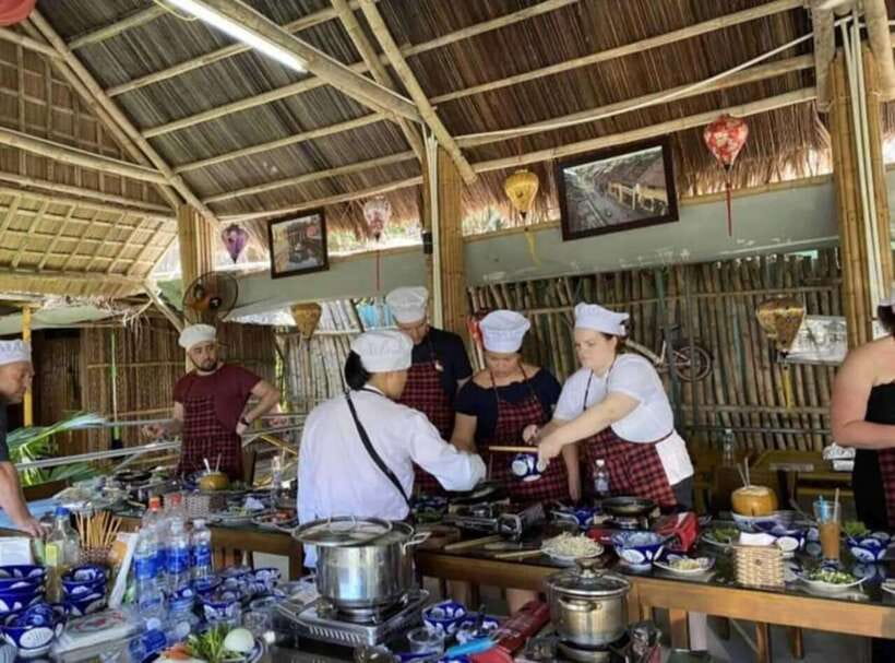 Hoi An : Vietnamese Cooking Class with Phở and Eco Tour - Cooking four Vietnamese dishes step by step