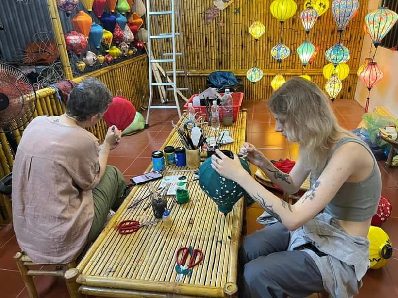 Hoi An: Vietnamese Foldable Lantern Making Workshops - Choosing a lotus, triangle, garlic, or diamond lantern