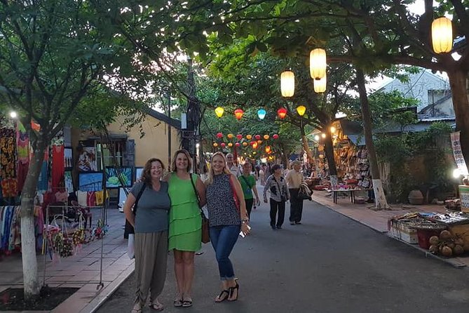 Hoi An Walking City Afternoon & Evening- Night Market- Boat ride - Practical details that affect your evening