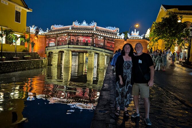 Hoi An walking Tour - Private Tour - Crossing the Japanese Covered Bridge
