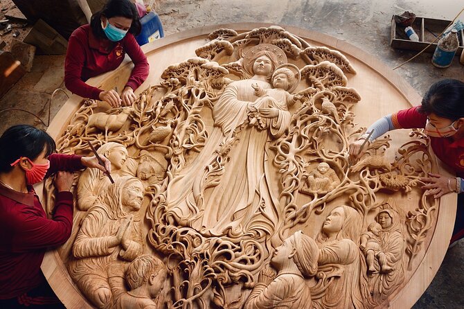 Hoi An Wood Carving: Create Your Art Wood with Master Artisan - Meeting the master carver and choosing your design