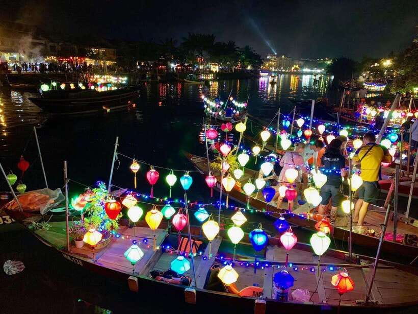 Hoian/ Danang: Coconut Basket Boat and Hoi An City tour - Walking through the Japanese Covered Bridge