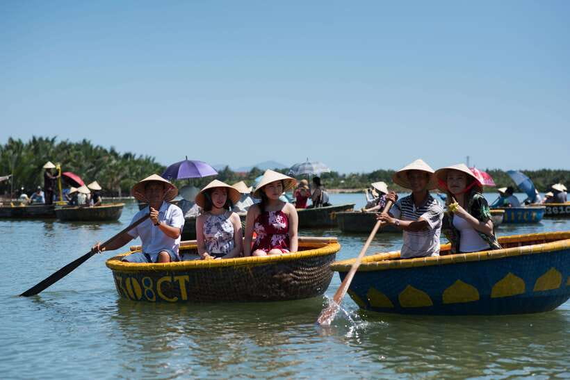 Hoian/Danang: Eco Cooking Class, Cruise Trip, Basket Boat - Shopping With the Chef at the Local Market
