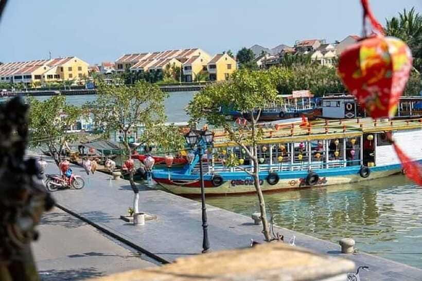 HoiAn Lantern Cruise Private/Sunset/Sunrise/Lighting Lantern - Why the private format matters