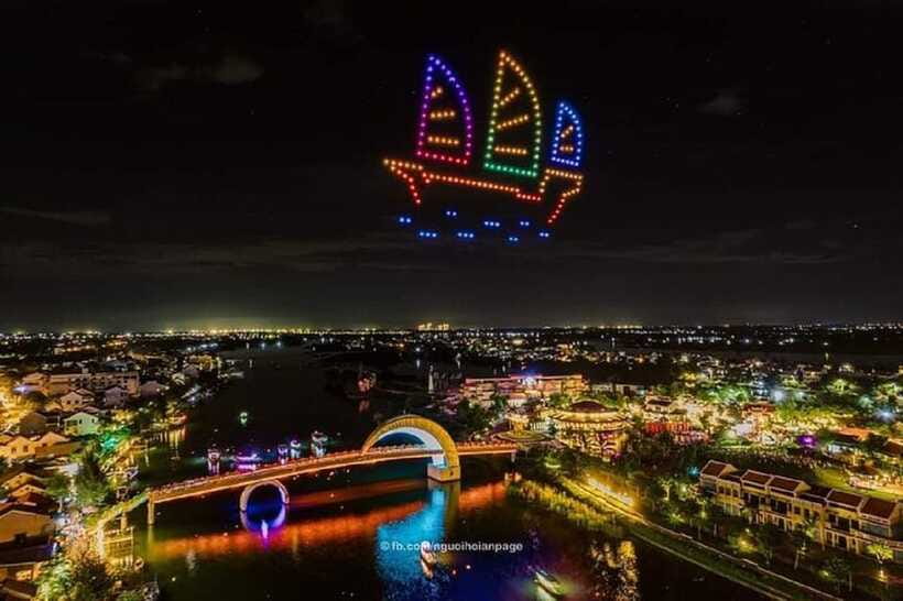 HoiAn Lantern Cruise Private/Sunset/Sunrise/Lighting Lantern - The lotus lantern moment