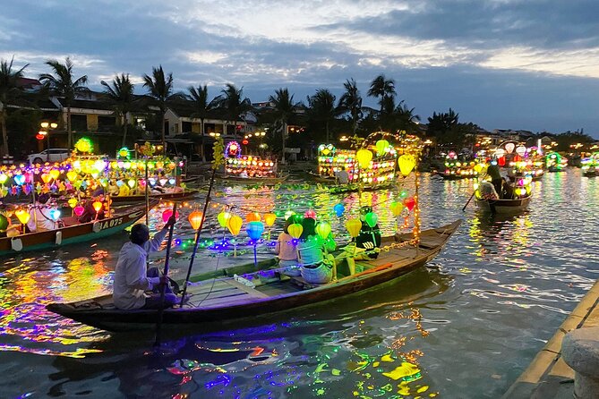 HoiAn Walking Tours Night market, Colourful Lanterns, Boat Ride - Why Hoi An works so well after sunset