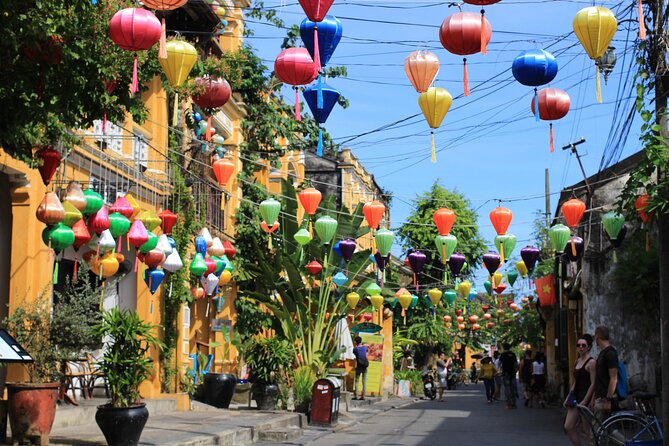 HoiAn Walking Tours Night market, Colourful Lanterns, Boat Ride - Who should book this evening tour
