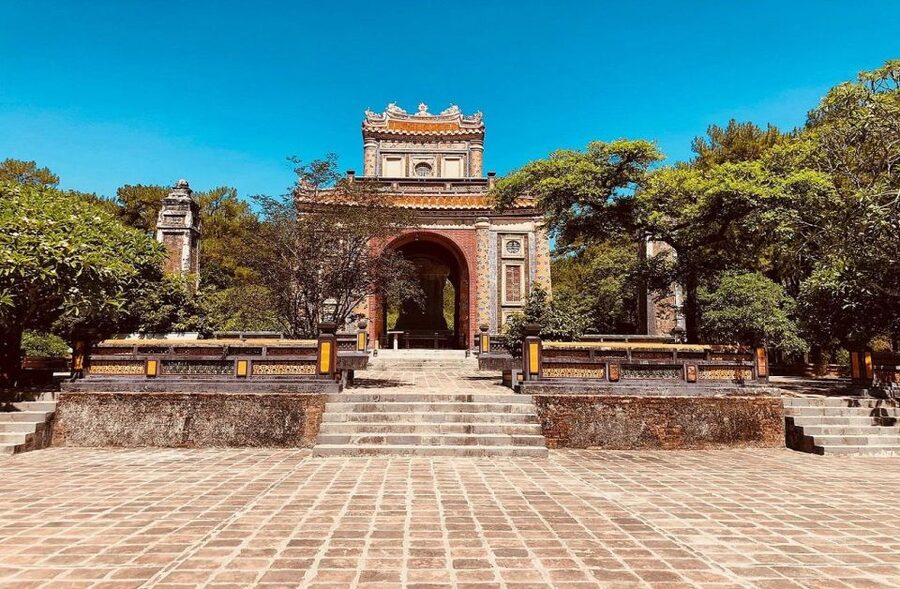 Hue City Tour with Dragon Boat from Hue or Danang or Hoi An - Who should book this day trip?