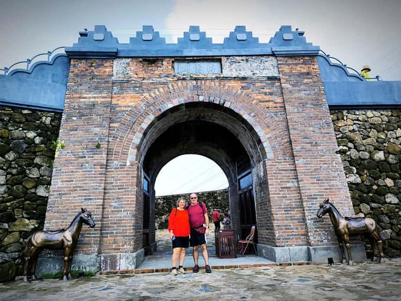 Hue: Private Transfer to/from Hoi An via Sightseeing Stops - The driver makes or breaks the day