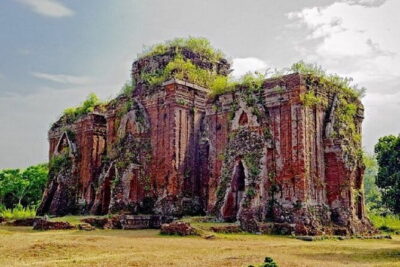 Ky Anh Tunnel & Cham Old Tower By Private Tour History of War
