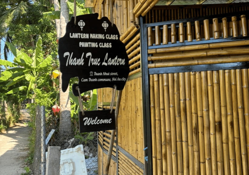 Lantern Making Class with Hotel pick-up -Thanh Truc Lantern - Learning to cover the lantern properly