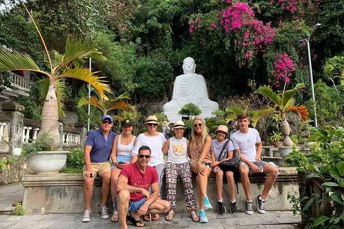 LOVELY PILGRIMS to MARBLE MOUNTAIN & DRAGON BRIDGE & LADY BUDDHA - Cham’s style of guiding