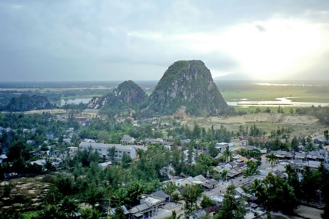 Marble Mountain and Linh Ung Pagoda Half Day from Hoi An/ Da Nang - Am Phu Cave adds a darker, more unusual stop