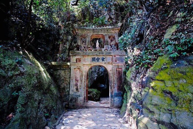 Marble Mountain, big Lady Buddha - Lunch included ( Private tour) - The stone-carving village near Non Nuoc