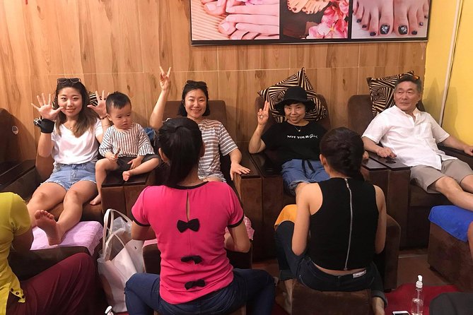 Morning food tour: 11 dishes, white rose making and foot massage - The foot massage: a smart finish to a food-heavy morning