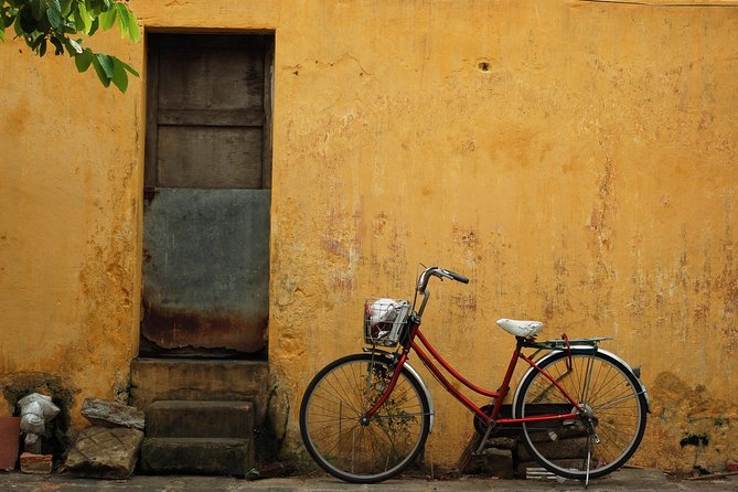 My Son Sanctuary and Hoi An Ancient Town - From temple ruins to Hoi An lunch