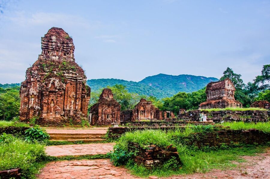 My Son Sanctuary & Cruise Small Group from Hoi An /Da Nang - The one-hour ride from Hoi An or Da Nang