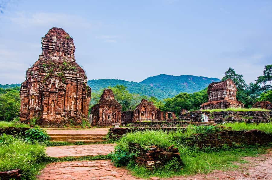 My Son Sanctuary Early Morning Tour From Hoi An - Why an early morning visit to My Son works