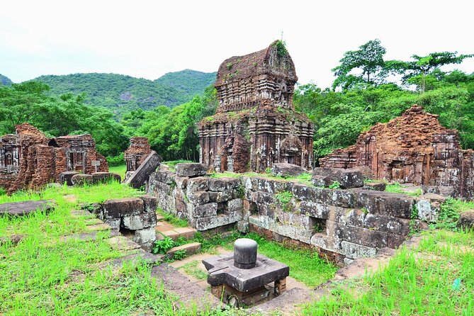 My Son sanctuary half day private Tour - Champa dancing before the ruins