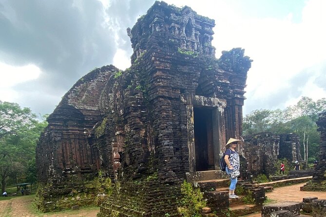 My Son Sanctuary Small-Group Trip From Hoi An - Leaving Hoi An in a small air-conditioned vehicle